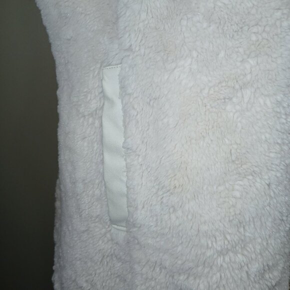 ANDREW MARC NEW YORK FAUX FUR VEST, CREAM COLOR, SIZE PXL, OVERSIZED - Picture 6 of 6